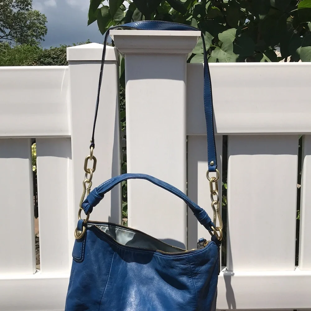 Coach shoulder/ handbag/clutch